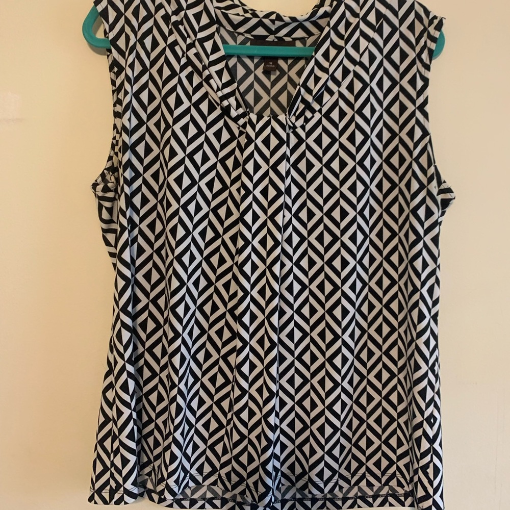 Dana Buchman Business Casual sleeveless top